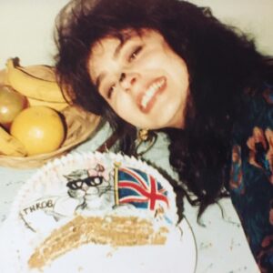 Faith Ford Instagram - Happy Birthday to my treasured friend @officialjaneleeves 🎉♥️🎉🎉🎉 From our humble beginnings in L.A. during the mid 80’s as roomies, through lots of laughter & occasional tears, auditioning, going to class, success in our careers, to marriage and love of family... we have shared so many precious memories together and for that, I am truly grateful. Love you Jane! 😘 Have a wonderful day! ✨💫✨ Swipe ⬅️