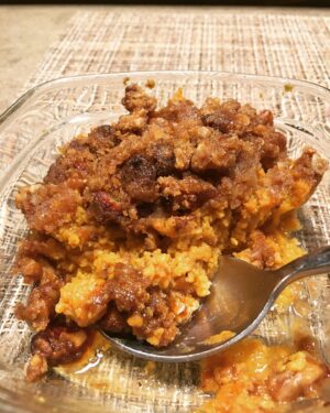 Faith Ford Instagram - Last serving of my favorite Thanksgiving side dish, sweet potato pecan crunch casserole. Such a perfect ending to a crisp fall day! Favorite time of year..🍂🧡🍁 Swipe⬅️ #fallcolors