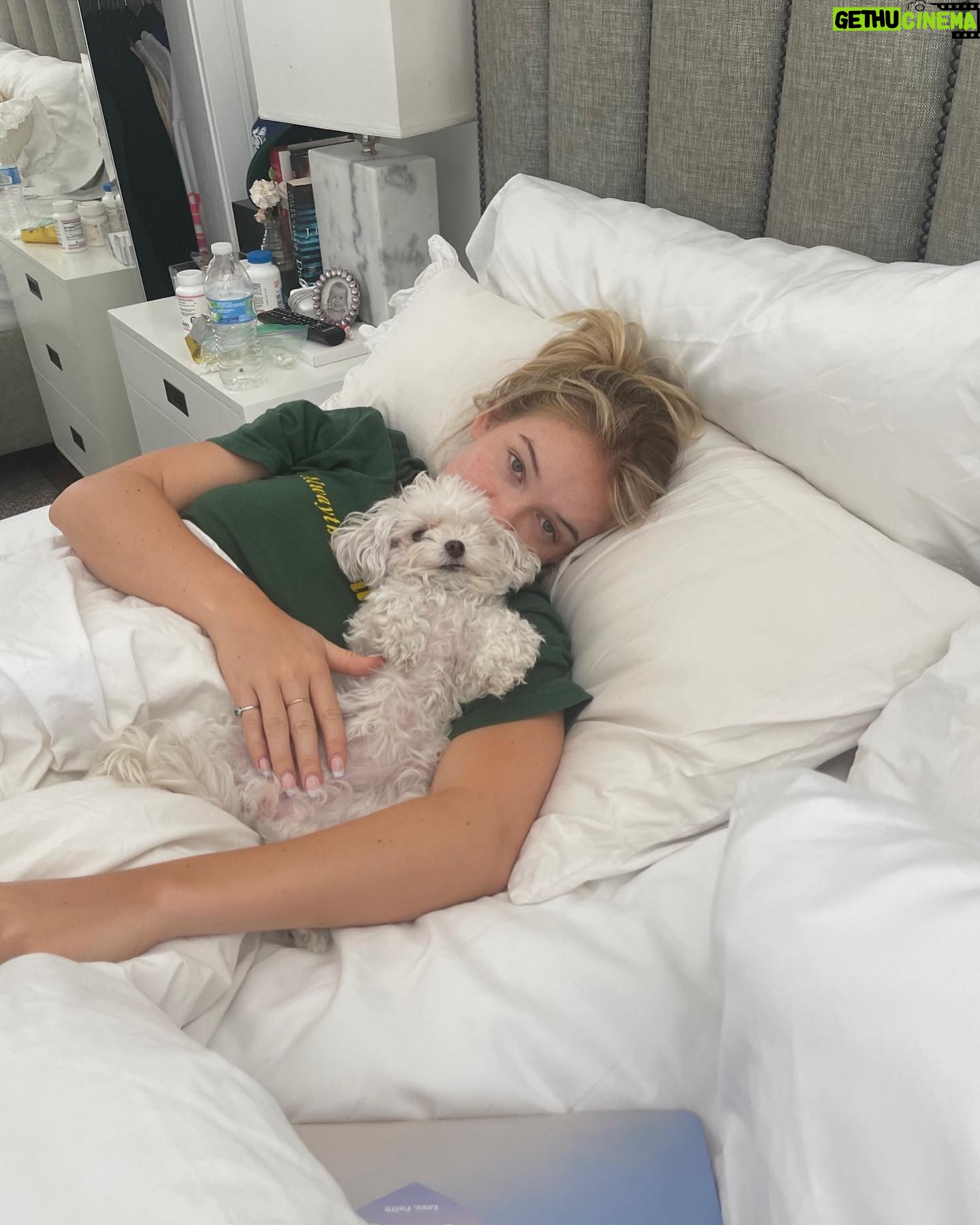 Faith Schroder Instagram - Definitely never wake up like this… Usually I’m wearing X-Large boxers and a mens shirt. With drool on my face, frizzy frizzy hair and snuggling polly… it’s the best❤️