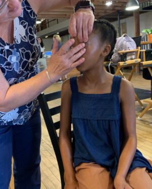 Faithe Herman Instagram - I had the best experience playing young Angela on @watchmen ♥️ thank you to Mr David & Ms Victoria for having FAITH in me to step into the younger version of the amazing Ms @iamreginaking 🙏🏽 #thewatchmen #watchmenhbo (it was pretty cool wearing hazel contacts) 😉thank you Ms @babetteg67 for taking good care of my eyes ♥️
