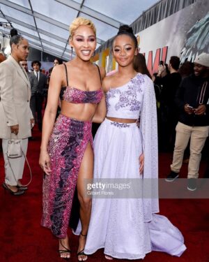 Faithe Herman Instagram - Shazam Fury of the Gods Premiere ⚡️3/14/23 💜 

Styled by: @icontips 
Dress: @rccaylanatelierofficial @rccaylanatelier 

MUA: @reneeloizmakeup 
Hair: @artaviaharris_

PR: @katzpublicrelations 
Photo creds: Getty
