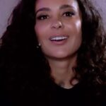Fajah Lourens Instagram - Tijdens de nieuwe podcast serie Fajah onderzoekt: verslavingen hebben we het over alle soorten verslavingen. Eet, sport,xtc, coke, zelfs crack komt aan bod. Op 6 januari nemen we de laatste vier afl op in @kasteelwoerden daarin ga ik met mijn mama in gesprek over wiet en liefdes verslavingen, komt eet verslaving aan bod, hebben we een gast die 30 jaar boulimia en anorexia heeft gehad en door plant medicatie beter werd, ga ik met @daveroelvink in gesprek over zijn "verslaving" en bespreek ik met professor Eric Vermetten welke helende werking MDMA kan hebben op gebied van trauma. We hebben nog wat kaarten om het live bij te wonen. LINK IN BIO #podcast