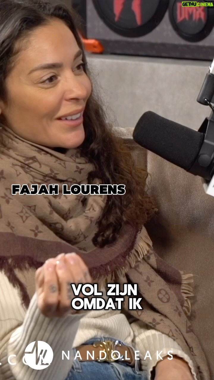 Fajah Lourens Instagram - Wat willen vrouwen van mannen? #fajahlourens legt alles uit in de nieuwe #realtalkfernando nu op YouTube @nandoleaks @fayaofficial is deze week te gast in #realtalkfernando. We spreken haar over haar killermindset en hoe haar verleden een bijdrage heeft geleverd aan haar drive en succes. Waarom gaan mannen vreemd en waarom reageert Fajah Lourens niet meer op DM’s ? Dit en veel meer 🔥🔥🎙️🎤🎥 Waarom is Fajah afgestapt van haar strenge dieet schema’s en is ze een nieuwe weg ingeslagen? Zoveel vragen en zoveel antwoorden in deze nieuwe podcast.