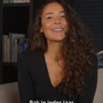 Fajah Lourens Instagram - Ik denk dat je nu nog even met je hoofd bij de chocolade pepernoten en kerstbroden zit maar toch wil ik je laten weten dat je niet van het ene uiterste in het andere uiterste hoeft te vervallen. Dat ook jij gelukkig kan zijn met je lijf en niet steeds vol afwijzing in de spiegel hoeft te kijken. Denk je slank is de oplossing tegen jojen, onzekerheid en negatieve gedachten. We werken aan je mindset en krijgt er ook nog een GRATIS OPMAAT gemaakt dieet plan bij op basis van het succesvolle KILLERBODY DIEET. Check de info op iam-present.nl