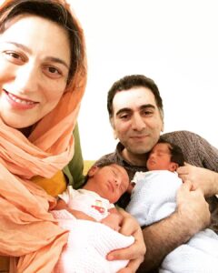 Falamak Joneydi Most Liked Photos and Posts