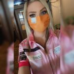 Fallon Sherrock Instagram - Quick stop of at Germany visiting my sponsor (usedSoft) before heading to Austria for the World Series 🤩 can’t wait !! 🥰