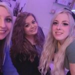 Fallon Sherrock Instagram - Why have one best friend when you can have two 🤳🏻💕 @darcie_abarth500 @harriieteve