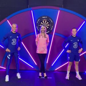 Fallon Sherrock Instagram - Was great doing this with Erin and Pernille 💕🎯 was amazing meeting you both 😊! 
I really enjoyed it 🎯⚽️
@chelseafcw @erincuthbert_ @pharder10