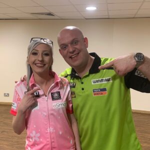 Fallon Sherrock Instagram - Thank you for the advice last night @mvg180 😉 was great practicing with you.