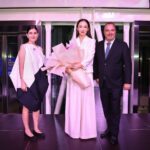 Fann Wong Instagram - ArtScience Museum is opening a new exhibition this Saturday 6 April! ❤️ Titled “Goddess: Brave. Bold. Beautiful.”, the show celebrates daring superstars who challenged narratives, defied expectations, and transcended boundaries. I feel so privileged to be included in the exhibition alongside legends such as Michelle Yeoh, Marilyn Monroe and more. It was such an honour being the first Singaporean actress to break into Hollywood with my role as Chon Lin in Shanghai Knights back in 2003 🥰 Walking through Goddess was such an amazing experience, with so much to see from behind-the-scenes footage to original costumes and sketches. You’ll find something to love in every corner, can’t wait for everyone to experience it! 👑✨ #ArtScienceMuseum #GoddessASM @artsciencemuseumsg