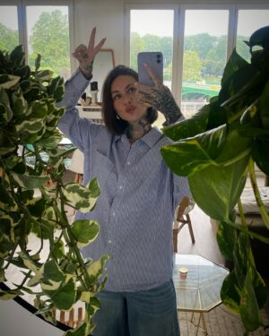 Fanny Maurer Instagram - Entre tatouage, maquillage et maison 💚🩷💚 
Un peu de la semaine dernière et un peu de cette semaine 😊
Ça se répète mais j’adore être chez moi 😅