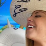 Fanny Salvat Instagram - Mes vacances a Los Ales ! 👌🏝🌞. Le soleil est au rendez vous ! Un peu de vacances ne fais pas de mal, je pense fort à vous !