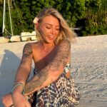 Fanny Salvat Instagram - Welcome to Maldives with @kandima_maldives 🐚 Ça fait rêver non ? 🫣 #maldives #kandima #travel