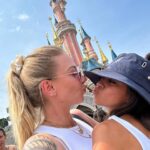 Fanny Salvat Instagram - Ma vie pour la tienne ♥️ #disneypride #disneyland #disneylandparis