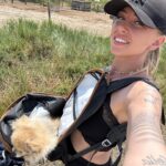 Fanny Salvat Instagram - La balade a été éprouvante pour Pow 🐶 😂♥️ #dog #balade #montpellier #sud #férié
