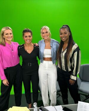 Fara Williams Instagram - Good to get my 1st game underway. Looking forward to the rest of the womens World Cup. 
#worldcupfever 

Outfit: @karen_millen