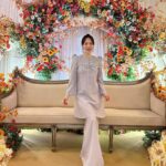 Farahdhiya Instagram – Kawan I ckp kalau kita tumpang bergambar dkt pelamin orang maknanya tak lama lagi turn kita pulak 🤭