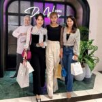 Farahdhiya Instagram – Happy belated birthday to my baby girl!😍 @ubirul Walaupon lambat celebrate atas alasan2 tertentu & kesibukan masing2,celebrate is a must! Laf u b!❤️