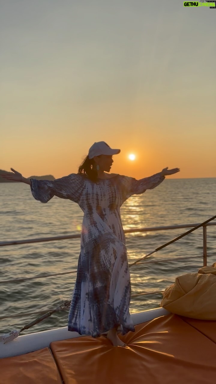Farahdhiya - 3 Likes - Someone had a lil too much fun yesterday in Langkawi🫢 I may be 1 tone darker now but I totally enjoyed the cruise! The view,the food,the sunset, the people I met,everything was amazing! Thanks for the awesome trip @tcgardenresort Will definitely come back for more!🌊