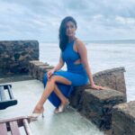 Farnaz Shetty Instagram - Let’s settle for old school, let’s hope our ways too become, vintage 💙 . 👗 @ikichic_official Managed by @publiquedom 🌸 . . . . . . . . . . . . . . . . . . #travel #work #sea #freesoul #deep #ballys #blue #ikichic #babycondress #dress #srilanka #blue #water #instagood #goodmood #goidvibes #happysoul #instadaily #instagram #style #fashion #nature #beach #breeze #love #forever