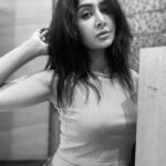 Farnaz Shetty Instagram – Feel 🖤🤍
.
.
.
.
.
.
.
.
.
.
.
.
.
.
.
.
#imperfectgirl