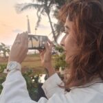 Farnaz Shetty Instagram - In the Moment 🌅 . . . . . . . . . . . . . . . . . . . . . . . . . . . . #sunset #moment #friends #life #beauty #surreal #pure #divine #protected #real #sublime #nature #horizon #sky #sun #earth #oneness