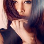 Farnaz Shetty Instagram - Stare 🤎 . . . . . . . . . . . . . . . . . . . . . . . . . . . #stare #look #eyes #photooftheday #photoshoot #eyeshadow #eyemakeup #eyelook #deep #captivating #instagram #instamood #instadaily #instamood #instalove #instalove #lost #found #strong #selfdiscovery