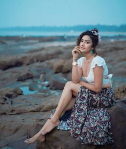 Farnaz Shetty Instagram - The part of her Mystery is how she is calm in the storm and anxious in the quiet ✨ . . . . . . . . . . . . . . . #beauty #love #beautiful #fashion #makeup #instagood #photography #style #model #photooftheday #like #instagram #skincare #art #follow #cute #girl #nature #photo #picoftheday #happy #smile #bhfyp #life #hair #me #selfie #makeupartist #myself #instadaily