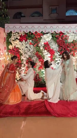 Farnaz Shetty Instagram - Sorry boys 😂😜🫢

.
In frame @aryamaannsseth @aparnadixit2061 @the__shehzadaaa 🧡🤗🥰😘💝
.
.
.
.
.
.
.
.
.
.
.
.
.
.
.
.
.
#reel #feel #romance #fun #friends #masti #viral #reelsinstagram #reelitfeelit #reelkarofeelkaro #reelsvideo #reels #reelsindia #instatoday #dance #cute #dancereels #superfun #girls #boys #ddlj #ddljmoment #viralvideos #viralreels #goforit