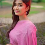 Farnaz Shetty Instagram – हज़ारों ख़्वाहिशें ऐसी कि हर ख़्वाहिश पे दम निकले 
बहुत निकले मिरे अरमान लेकिन फिर भी कम निकले 🌷
.
.
.
.
.
.
.
.
.
.
.
.
.
.
.
.
.
.
.
.
.
.
.
#surreal #calm #peaceful #godschild #saree #indian #instagood #instadaily