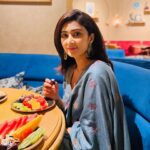Farnaz Shetty Instagram - “Embarking on my maiden Roza and sharing Iftaari with my bestie painted a day of resilience, where the absence of water and food became a testament to the profound beauty of diversity. In these moments, unity shines through the tapestry of celebrations 🌸😇💜 Overwhelmed by Behroud’s gracious initiation of this heartwarming gathering, their exquisite Iftaar echoes a lingering grace that enriches every fasting day. 😇🌟💛 @bayroutedining 💜 . . . . . . . . . . . . . . . . . . #roza #ramzan #bayroute #beauty #holymonth #maisen #firstime #blessedbeyondwords #blessed #happy #soulful #fasting #fast #muslim #culture #ramadan #ramadankareem #ramadanmubarak #instagood #instalike #instadaily #goodvibesonly