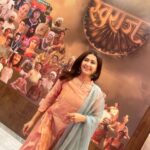 Farnaz Shetty Instagram - स्वराज “ Swaraj “ ⚔️🛡️ Now Streaming on Amazon Prime ⚔️🛡️ A journey to independence, marked by the tireless efforts and sacrifices of numerous freedom fighters and unsung heroes who fought bravely for the nation’s freedom. From well known figures like Mahatma Gandhi, Jawaharlal Nehru, and Subhas Chandra Bose to countless unnamed individuals, the struggle for independence was a collective endeavor. They came from diverse backgrounds and regions, uniting under the common goal of liberating India from colonial rule. Their efforts ranged from nonviolent resistance and civil disobedience to armed struggle, and their sacrifices spanned imprisonment, exile, and even the ultimate sacrifice of their lives. Their stories are a testament to the strength, resilience, and unwavering spirit of the Indian people in their quest for freedom. These freedom fighters were the embodiment of courage, determination, and sacrifice, and their contributions continue to inspire generations. Their legacy serves as a reminder of the immense price that was paid for India’s independence and the need to preserve and uphold the values of freedom, justice, and equality for which they fought. Their names may not always be widely recognized, but their impact on India’s history and the shaping of its destiny is immeasurable I am deeply honored to portray “Rani Avanti Bai” and to be a part of it. May her sacrifice resonate with you and remain in your hearts forever as a beacon of courage and freedom, shaping the lives we live today. Our Swaraj is now yours ♥️ “Thank you to our honorable Minister of Broadcasting, Mr. @official.anuragthakur, for gracing the event with your esteemed presence and launching it with great respect.” @contiloepictures @amazonprime . . . . . . #swaraj #amazonprime #primevideos #contiloe #raniavantibai #freedom #history #india #indiaindependence #instagram #insta #instadaily #instaindia #instaproud #momentwelivefor #live #streamingonamazonprime #free #proud