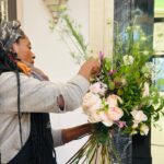 Fatima Robinson Instagram - Headed to work in London I stumbled past a floral arrangement class. As I leaned on the wall watching they graciously asked me to join. @claridgeshotel @glennshaw.botanicals