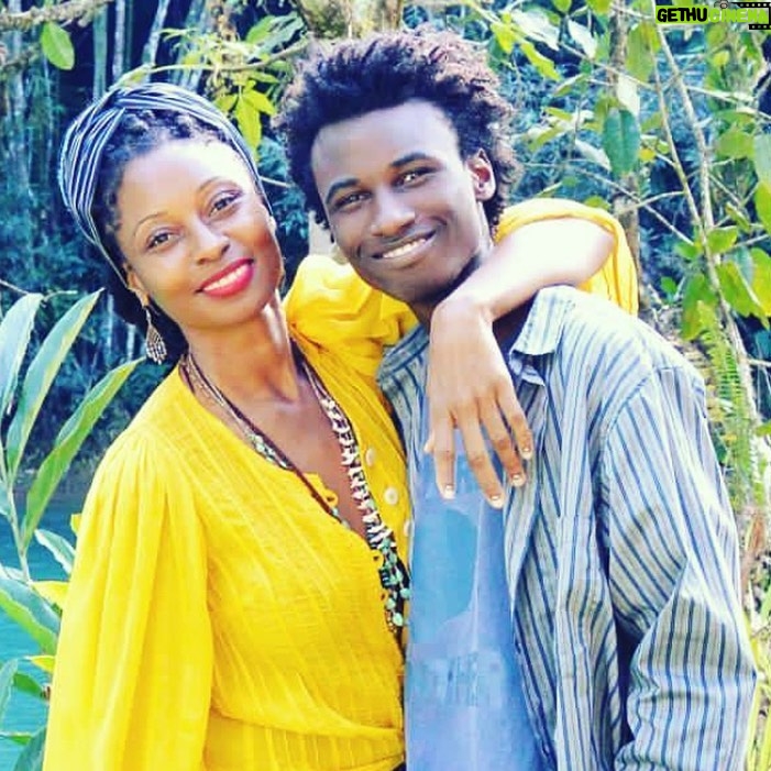 Fatima Robinson - 2.7K Likes - 23 years ago these photos were taken with my Baby Daddy @saulwilliams Love You💛Never could I have imagined the amount of love I would experience becoming a mother. It’s the greatest gift I’ve ever been given. It’s tough, it teaches you patience amongst the many lessons, it’s intense at times, rewarding at times, unrewarding a lot of times…constantly keeping you on your toes adjusting to all the sharp left turns being thrown at you. It’s my best work of art and I wouldn’t be the person I am without this special human being @xulywilliams in my life.
So Happy Mothers Day to all the Powerful Woman out there holding it down 🧘🏾♂️Raising young men and woman to be kind, and loving, and to respect their elders and honor their ancestors👊🏾🌹