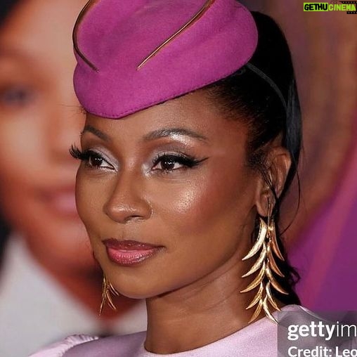Fatima Robinson Instagram - 💜A Night To Remember💜 1.If I had wings I could fly 2. With my crew @hismajestyjudahisvaran @browne.andrews @_neoancient_ 3.Oh hi earrings @lisaeisnerjewelry and beat face @bobbierileybeauty 4. Grateful 5. Can’t take the hood out the girl 6. Love my team @iamdjdubz @iamtiarivera