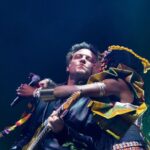 Fatoumata Diawara Instagram - Un excellent Dimanche à toutes et à tous. Quelques images de notre concert à #olympia de Paris. Merci infiniment à tous pour ce moment magique passé ensemble! Loveeeee ❤️❤️❤️❤️🙏🏾! Crédit : #SiânPottok design: #_nour_salam