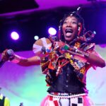 Fatoumata Diawara Instagram - Merci pour votre incroyable énergie Somerville !! Une soirée inoubliable au @crystalballroomsomerville ! Ce soir, nous arrivons à San Francisco, êtes-vous prêts ? Lovee 🙏🏿❤️🙏🏿❤️