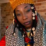 Fatoumata Diawara Instagram - Merci Montréal Canada 🇨🇦 pour cet amour!! Nous avons passé un moment inoubliable 🙏🏾❤️. À ce soir San Francisco 🙏🏾❤️✊🏾! Hâte de vous retrouver 🙏🏾❤️🔥💧!