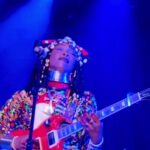 Fatoumata Diawara Instagram - Un excellent week-end à toutes et à tous ! 💧🔥❤️🎸🙏🏾🙏🏾❤️!