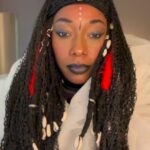 Fatoumata Diawara Instagram - Happy weekend to you all 🙏🏾🙏🏾❤️❤️❤️! We are ready to go on stage in Lyon france ! The tour in England was magical. We miss you already ❤️❤️🙏🏾! Loveeeee ❤️❤️❤️❤️!