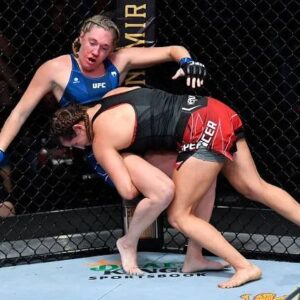 Felicia Spencer Instagram - 🗓Finally getting settled at home since my fight week trip and my extra week in Cali!  I'll post vacation pics soon. It's been a ride the last couple weeks. 👊🏼
🧡Thank you to my team and everyone in my life supporting🧡