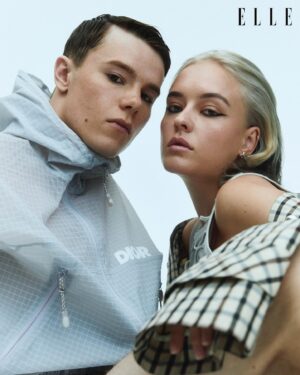 Felicia Truedsson Instagram - @ellesverige July issue’s out today 🤍 lotssss of fun shooting this!!!!   we talk about A Part Of You and more
@edvinrydings 

photos @danielagyllensten
styling @sarajeminen
art direction @juliaknyp_elle
makeup @jasminelundmark
hair @linneahellbom
production @lomo.mgmt