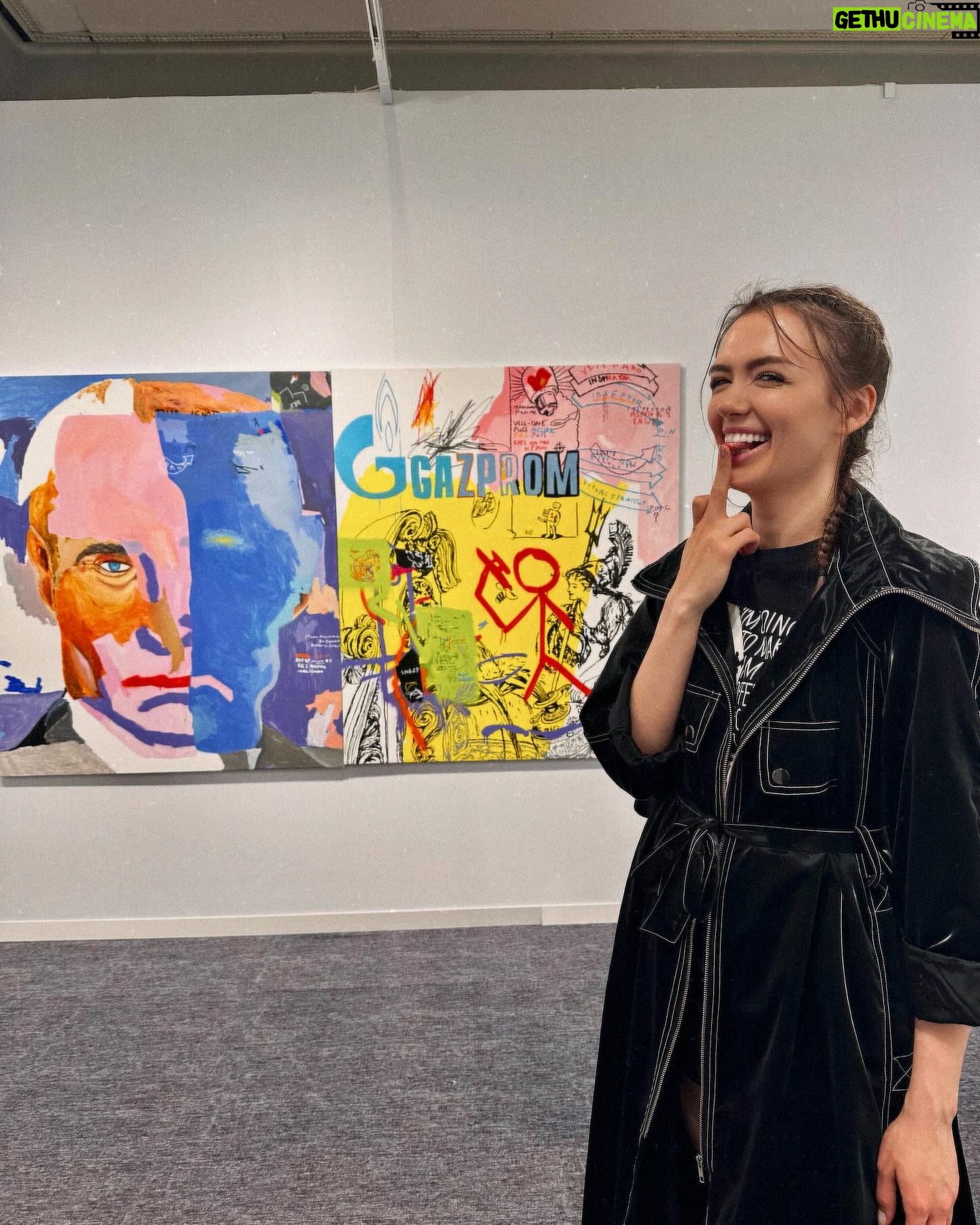 Felicia Sağnak Instagram - There are no rules to creativity 🕯️ #cibloom2024