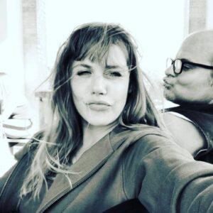 Felicitas Woll Instagram - Morgen Abend könnt ihr nochmal den Berlin-Berlin Kinofilm gucken. Um 20.15 Uhr in der ARD. Oder bei Netflix die Serie von damals, als wir noch jung und schön waren🤣🥳🎬 habt einen schönen Sonntag 🙋‍♀️🌞