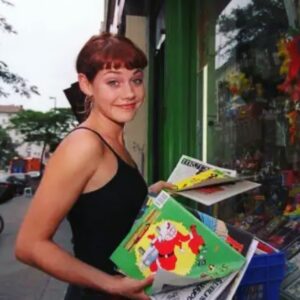 Felicitas Woll Instagram - Fundstück 💥😁 Berlin Berlin 2002  Imago/Teutopress