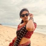 Femina George Instagram - Beach Mode 😎🌊 📸 : @shaneer_moideen #feminageorge #beach #saree #photoshoot