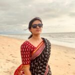 Femina George Instagram - Beach Mode 😎🌊 📸 : @shaneer_moideen #feminageorge #beach #saree #photoshoot