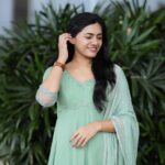 Femina George Instagram - Theepori Benny Promotions 💚 👗 : @paris_de_boutique 📸 : @anandslal #moviepromotion #feminageorge #theeporibenny #promotion
