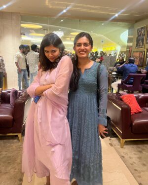 Femina George Instagram - Remya and Pathu are happy for all the love being shown to them. Thank you all for this love and support. Shesham Mikeil Fathima is in your nearby theatre.
@kalyanipriyadarshan

#feminageorge #kalyanipriyadarshan #malayalammovie #happy