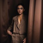 Femina George Instagram - Styling @styyledbyjoe @joe_elize_joy Photography @pournami_mukesh_photography MUAH @makeupartistry_kottayam.cochin Location @the_metaversestudios Styling Assistance @_vespine_16 Outfit @trinetr_design_studio Jewellery @kaya_online_ Shoot Cordinator @jubin_vincent Special thanks to @akashantony @rajendraprasad_byhand #feminageorge #photooftheday #photoshoot